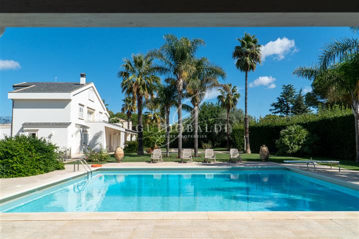 Villa in vendita di 600 mq a €1.650.000 (rif. 180/2022) 1674693