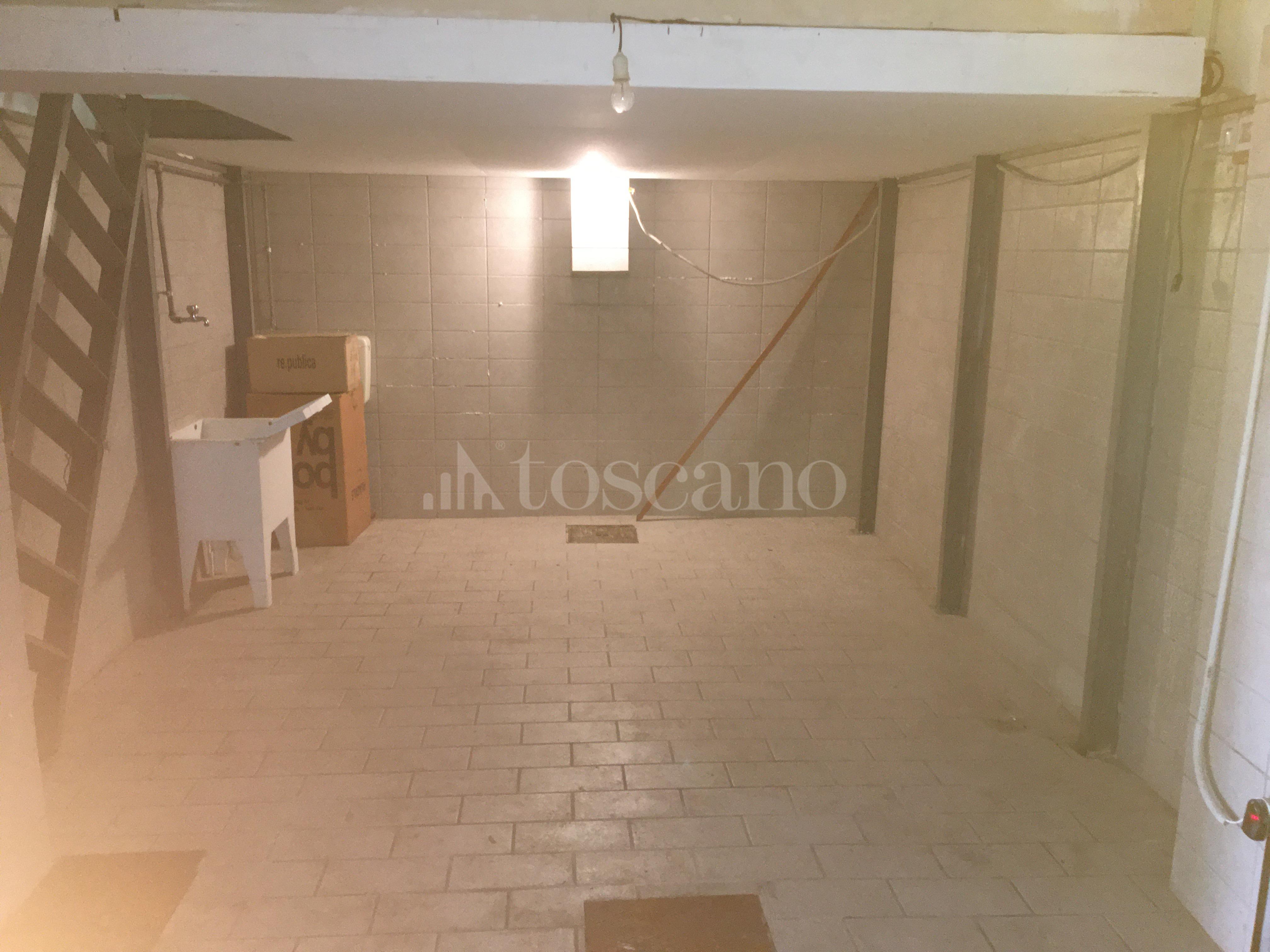 Via Acquedotto Del Peschiera.Vendita Box A Roma In Via Acquedotto Del Peschiera Monte Mario 49 2019 Toscano