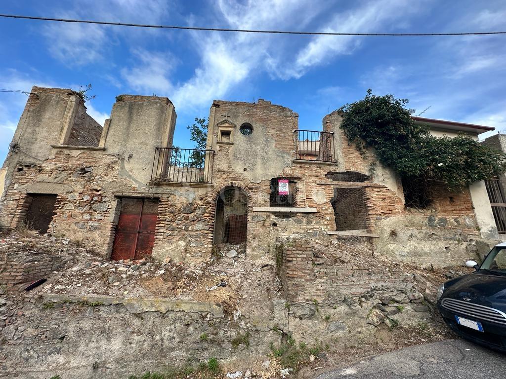Rustico a Messina in Via San Giuseppe , contrada Marotta, Curcuraci