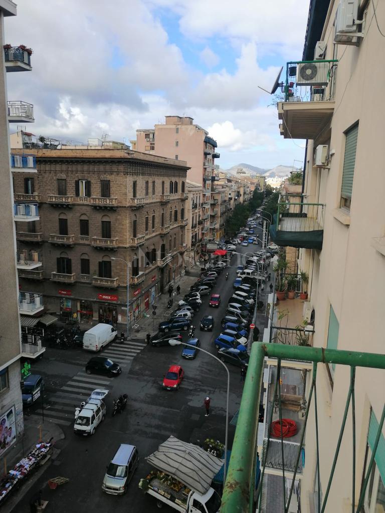 vendita Casa a Palermo in Corso Finocchiaro Aprile ...