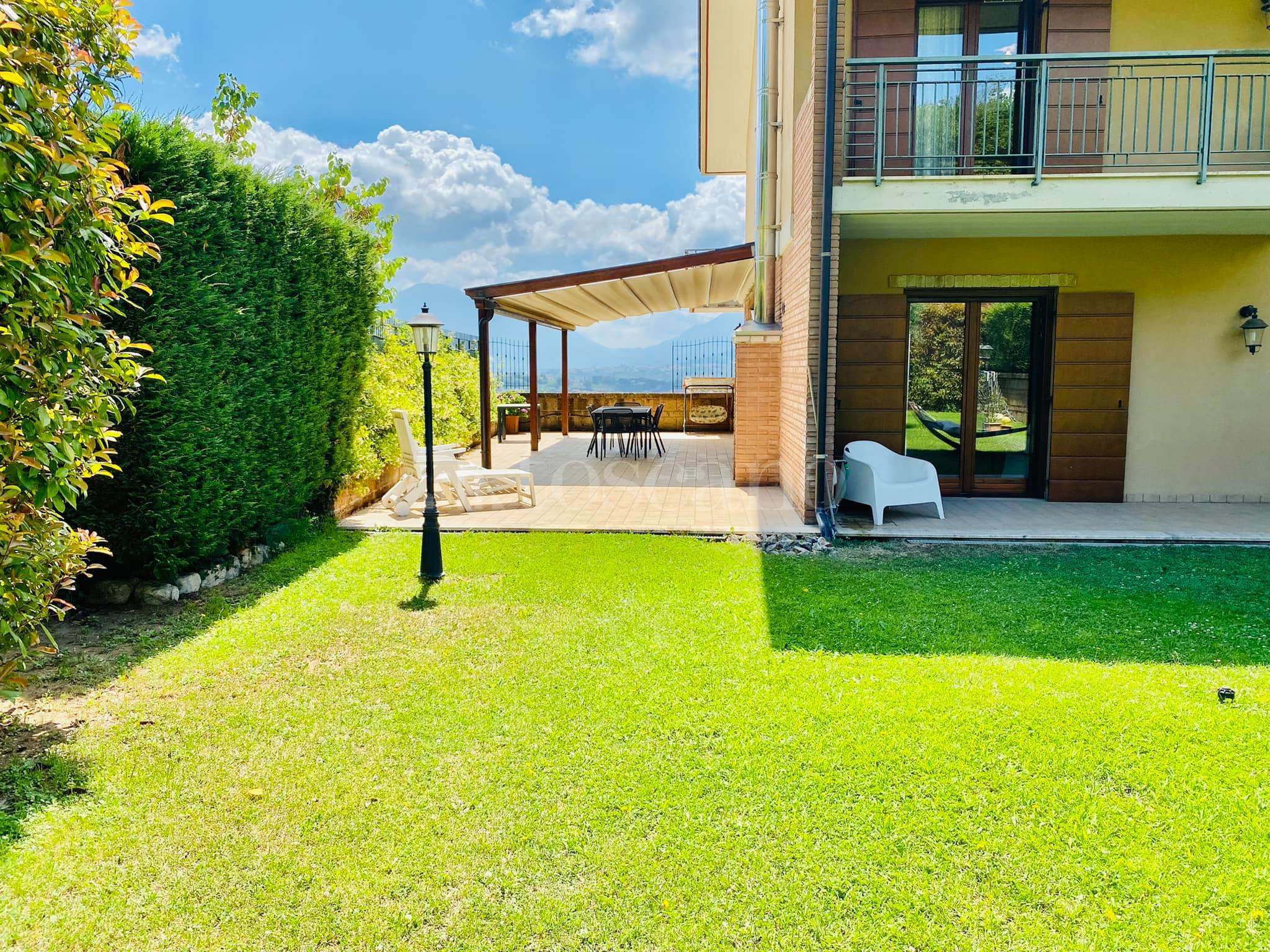 Villa Bifamiliare in vendita di 300 mq a €395.000 (rif. 48/2021)