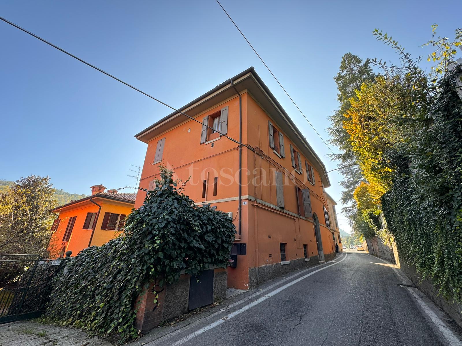 Casa a Bologna in Via Di Ravone, Colli